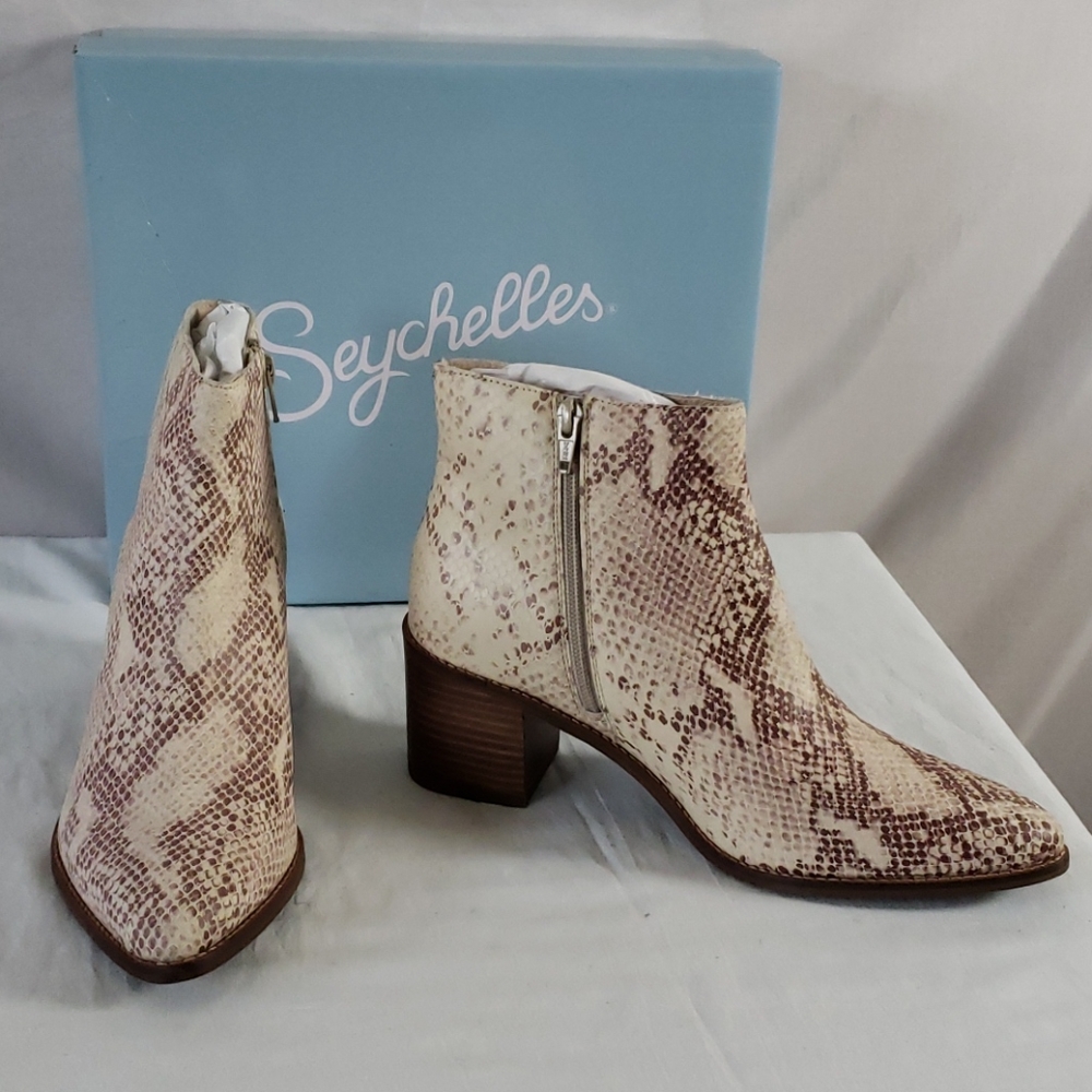 NEW Seychelles For The Occasion Ankle Boot